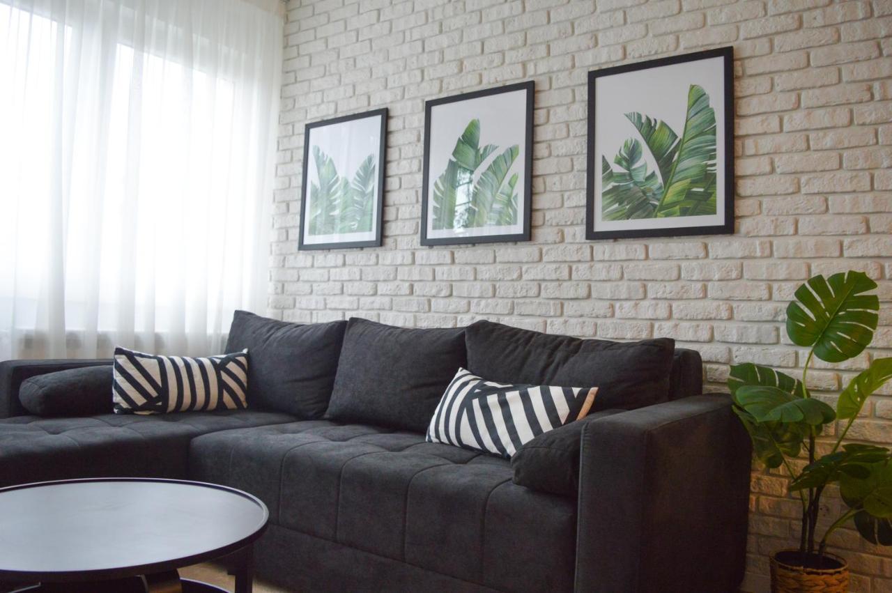 The Black & White Oasis Belgrade Extérieur photo